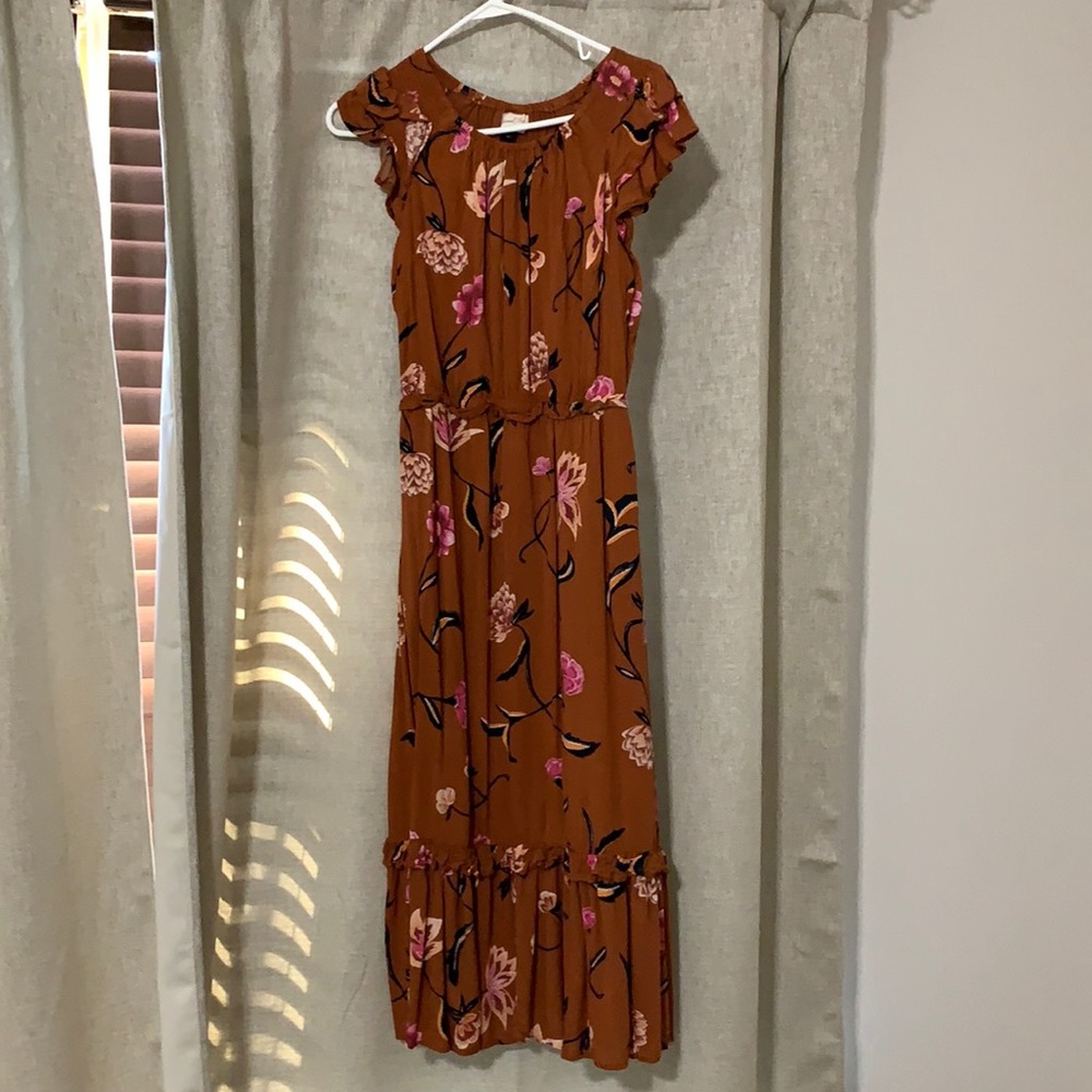 Long dress with short sleeves and POCKETS!